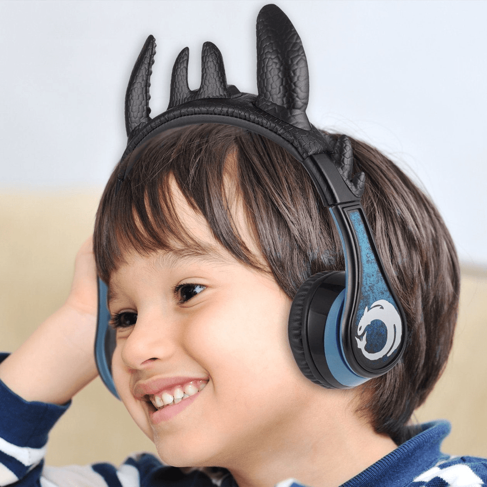 How to Train Your Dragon Bluetooth Headphones - Toothless - eKids