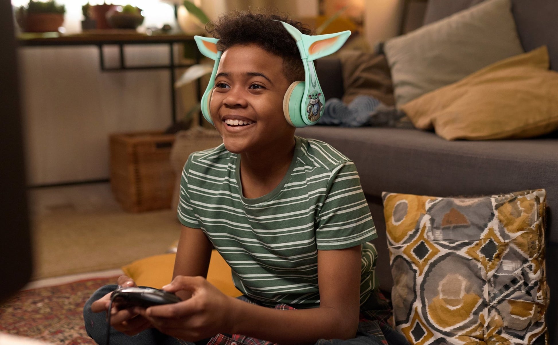 The Mandalorian and Grogu Bluetooth Headphones for Kids - eKids